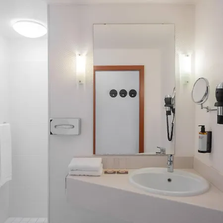 Kongresscenter, Affiliated By Melia Hotel 4*